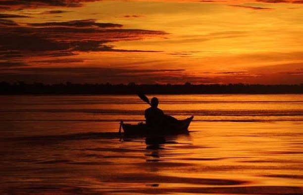 Um Canoeiro eternamente em busca da Terceira Margem – Hiram Reis e Silva